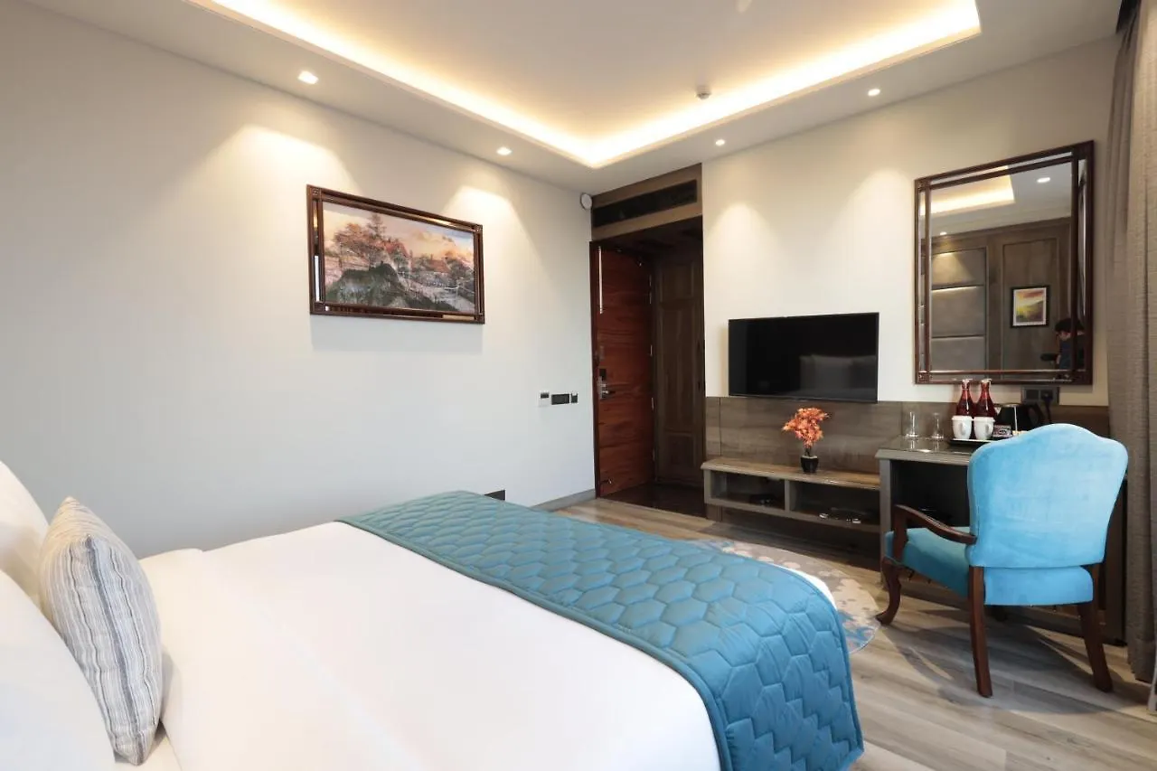 מלון שימלה Welcomheritage Elysium Resort & Spa