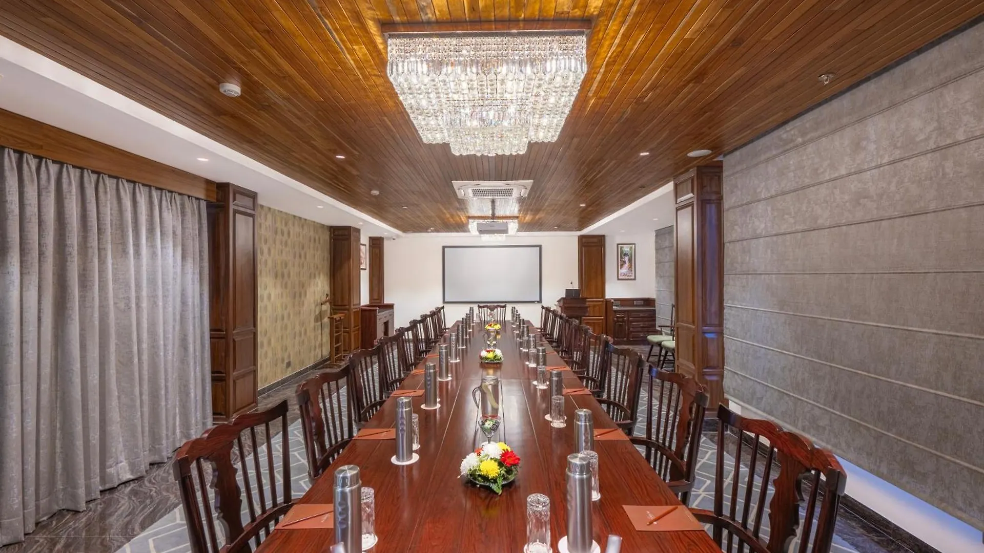 מלון שימלה Welcomheritage Elysium Resort & Spa