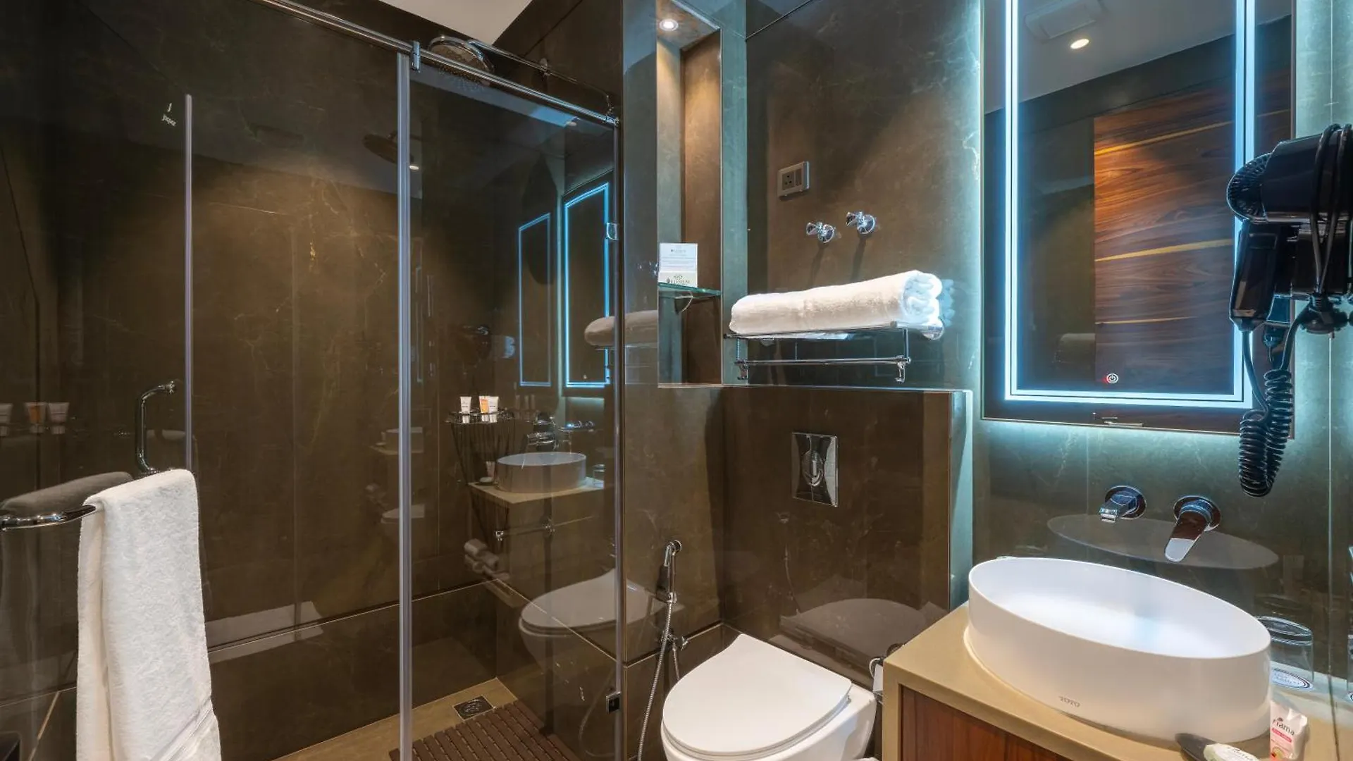 שימלה Welcomheritage Elysium Resort & Spa 5*,  הודו